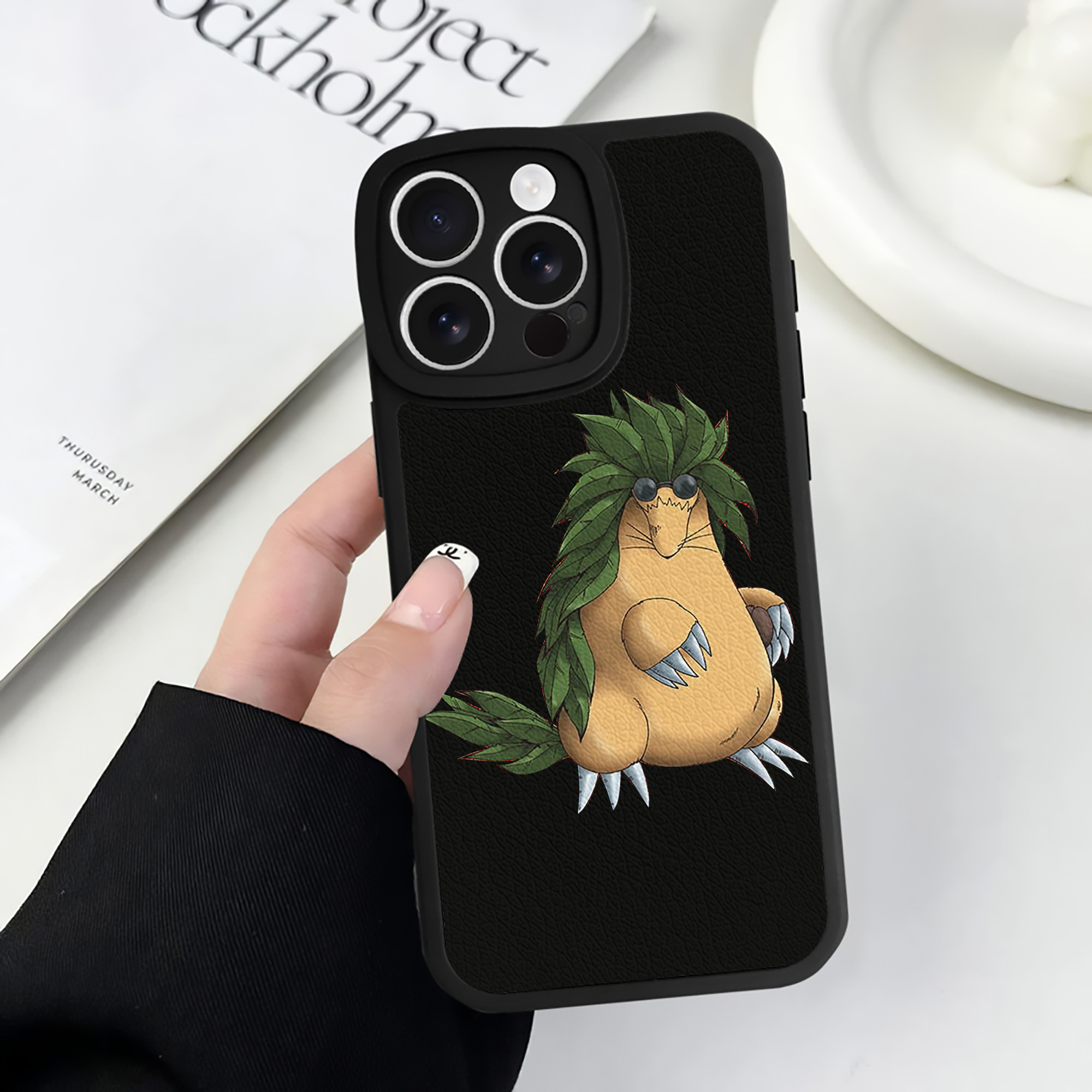 遊☆戯☆王 Yu-Gi-Oh! 【iPhone 16シリーズ対応】シリコンスマホケース（レザー調） 材質：シリコン